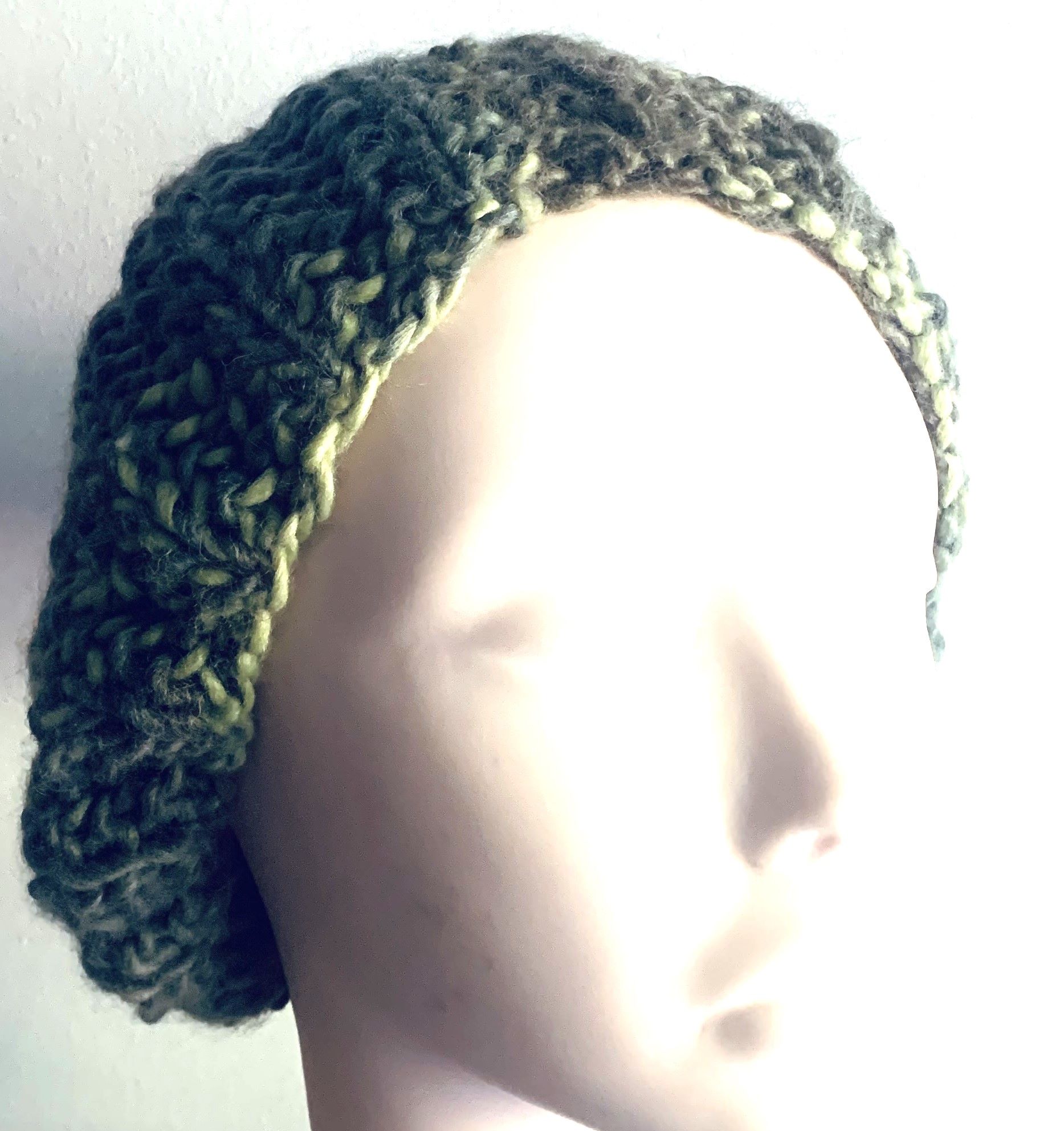 GORRO LANA GOIC DISEÑOS VERDE TEJIDO A MANO DISEÑO EXCLUSIVO - 1