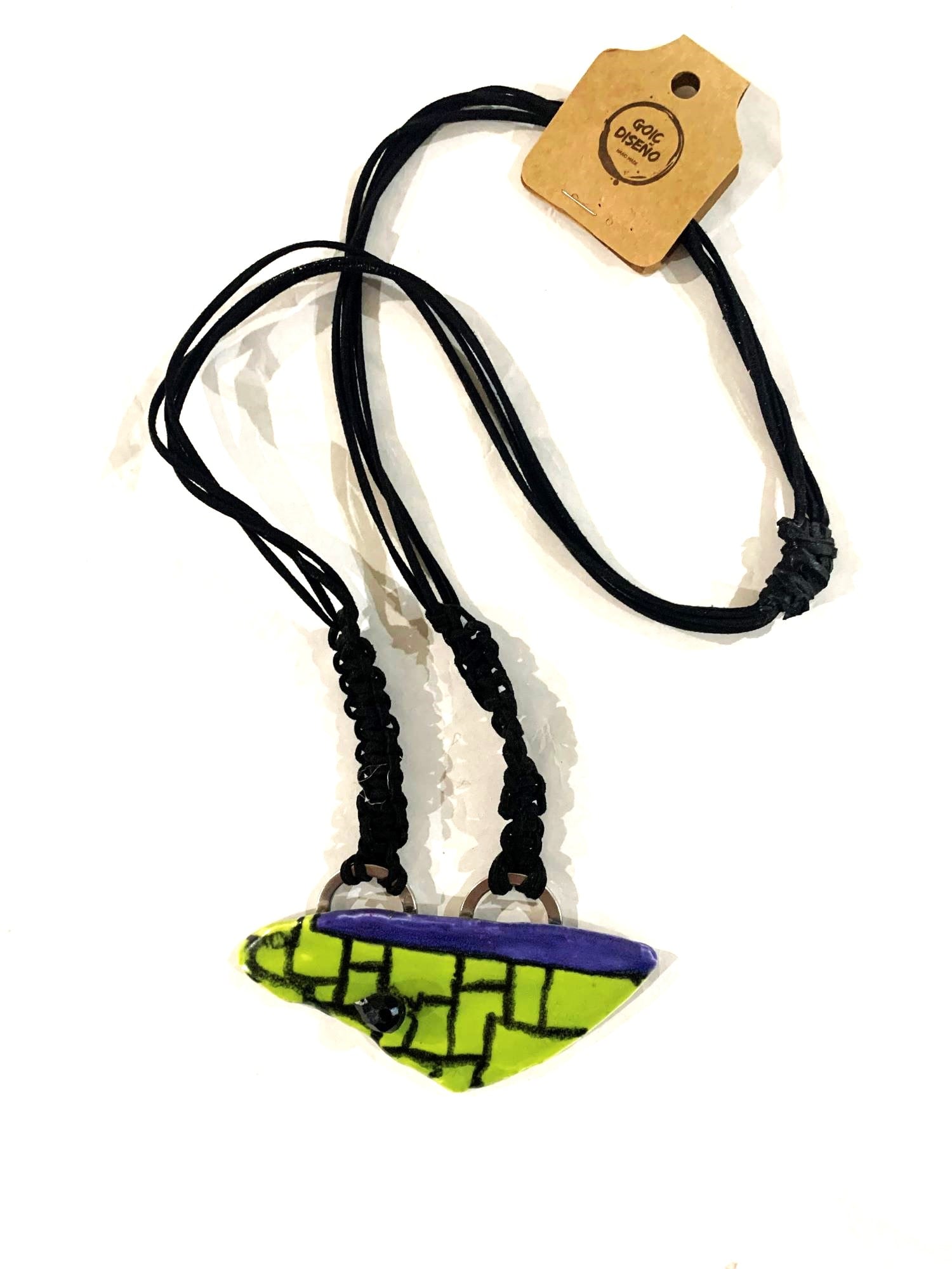 COLLAR DE PORCELANA GOIC DISENOS HECHO A MANO DISENO EXCLUSIVO