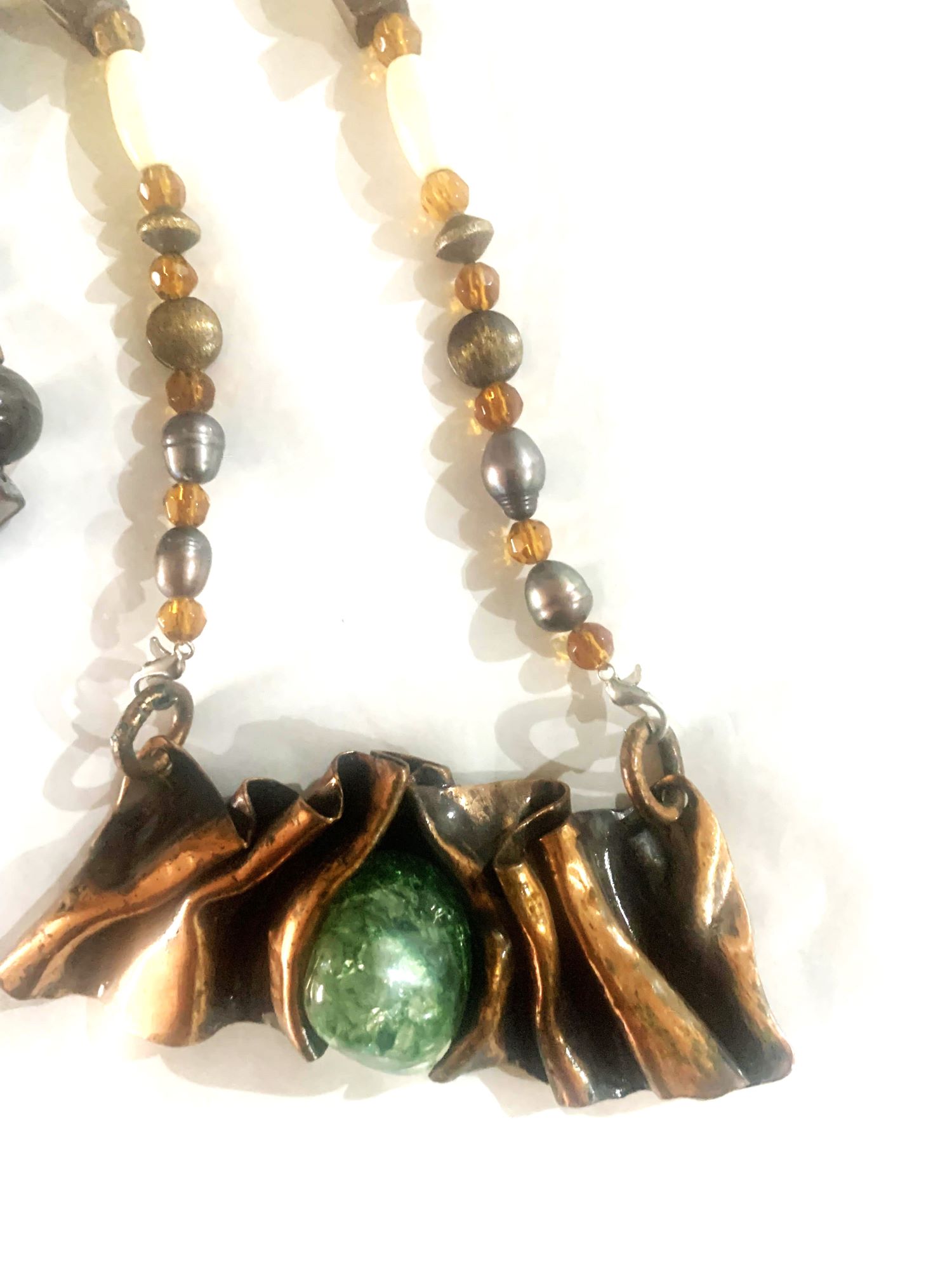 COLLAR CON PIEZA DE COBRE GOIC DISEÑOS HECHA A MANO DISEÑO EXCLUSIVO - 2
