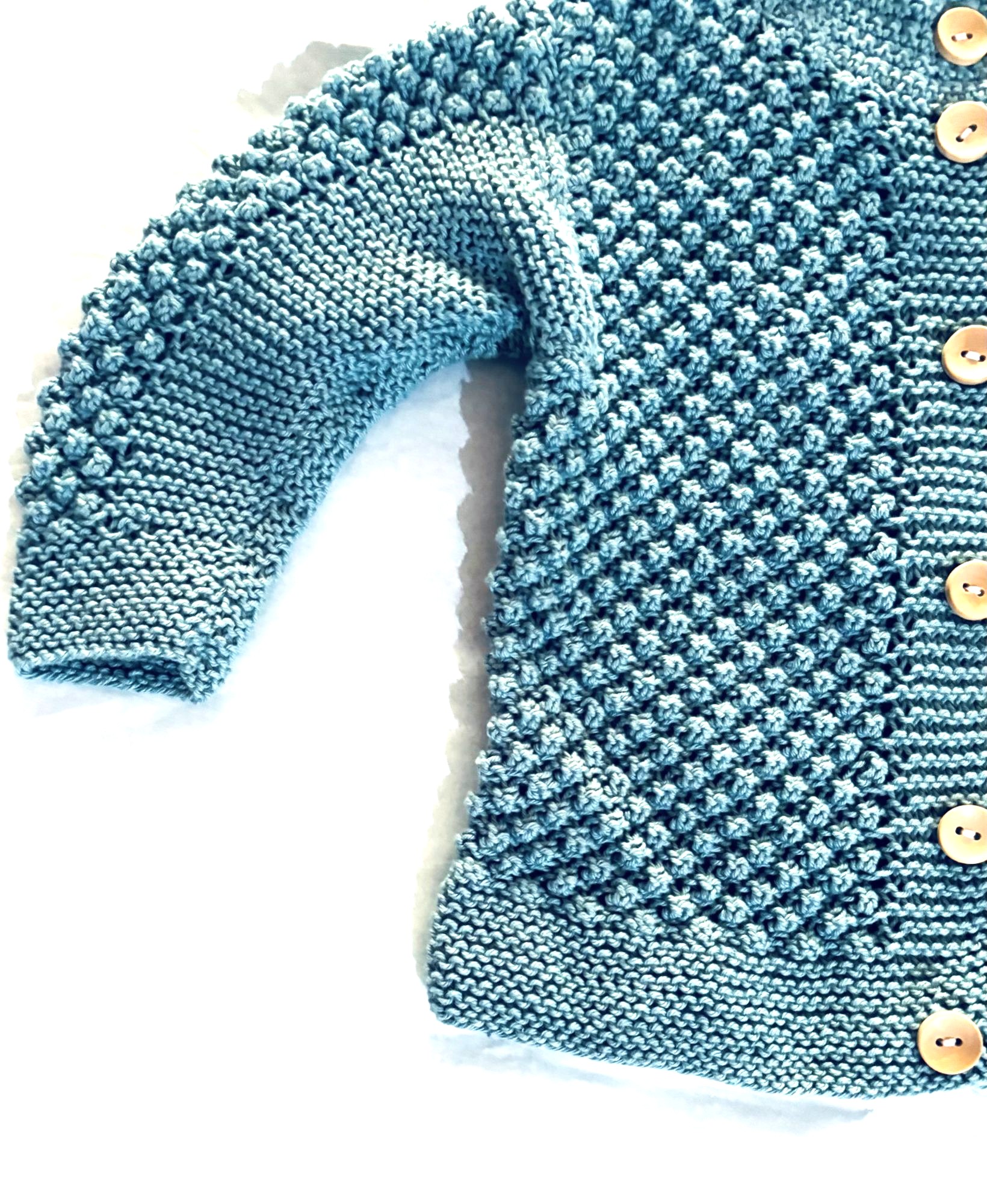 CHALECO BEBE TEJIDO A MANO DISEÑO EXCLUSIVO - 3