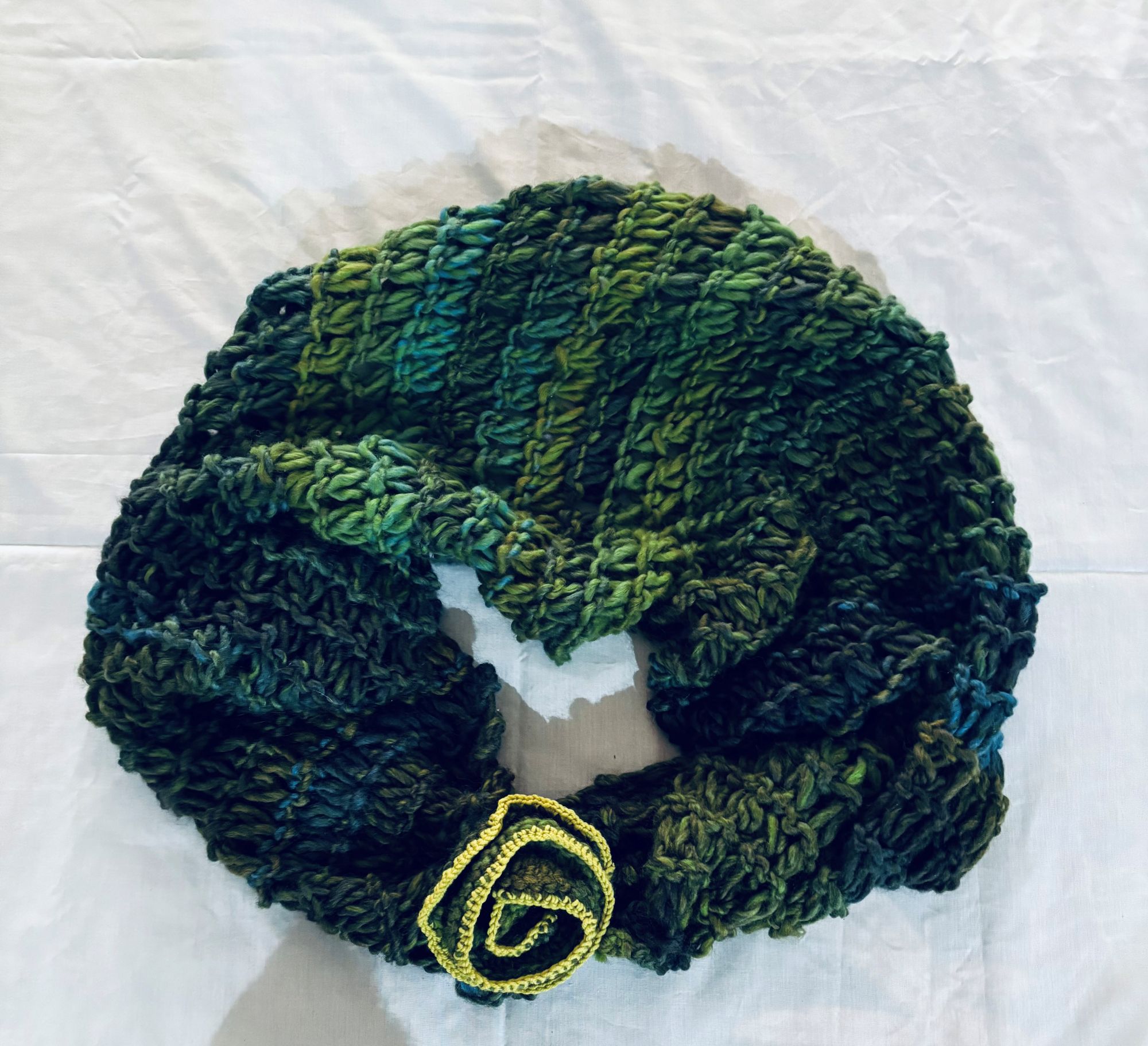CUELLO TIPO CAPA DE LANA HECHO A MANO DISEÑO EXCLUSIVO - 1