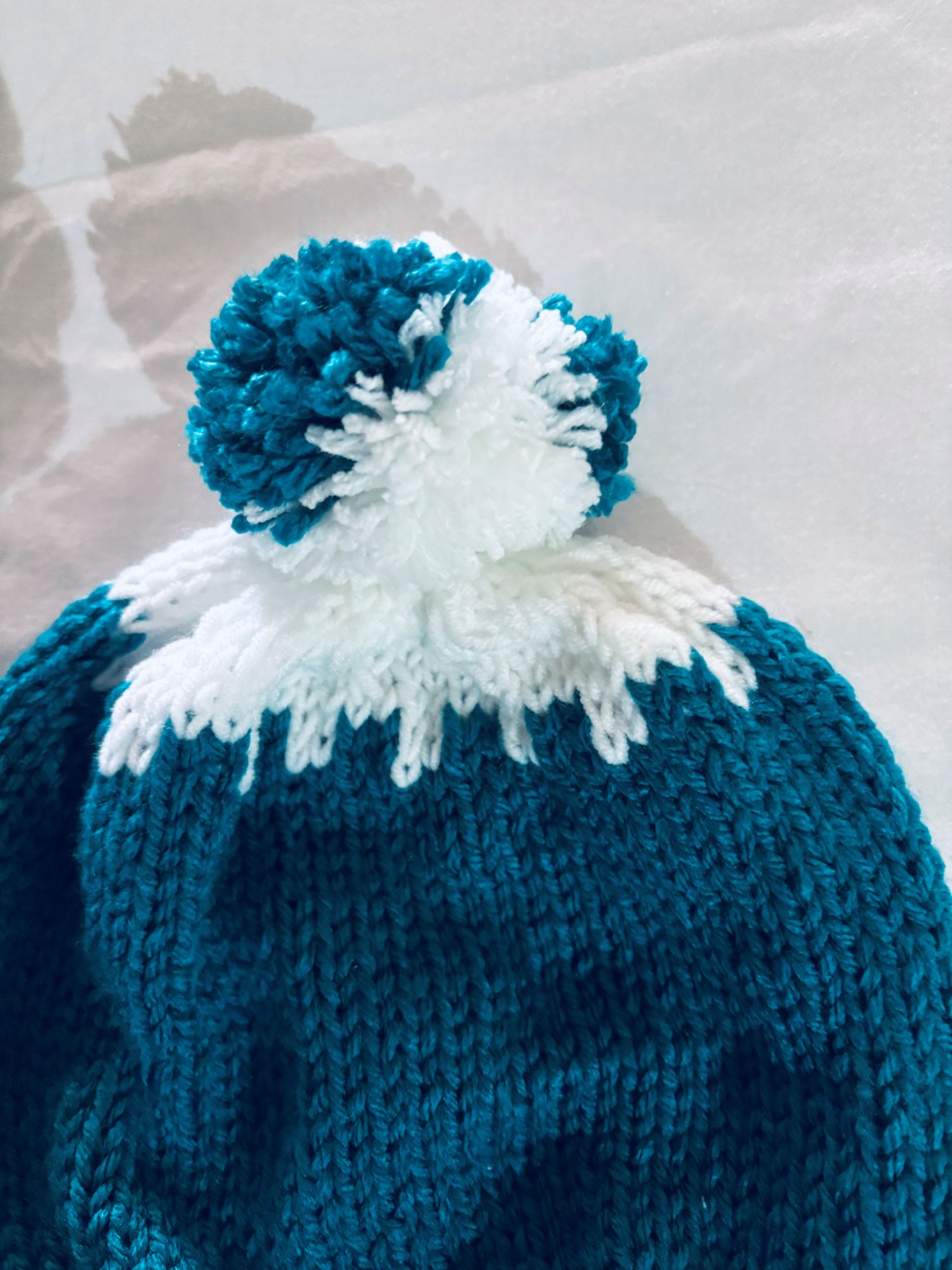 GORRO DE LANA TEJIDO A MANO DISEÑO EXCLUSIVO - 3