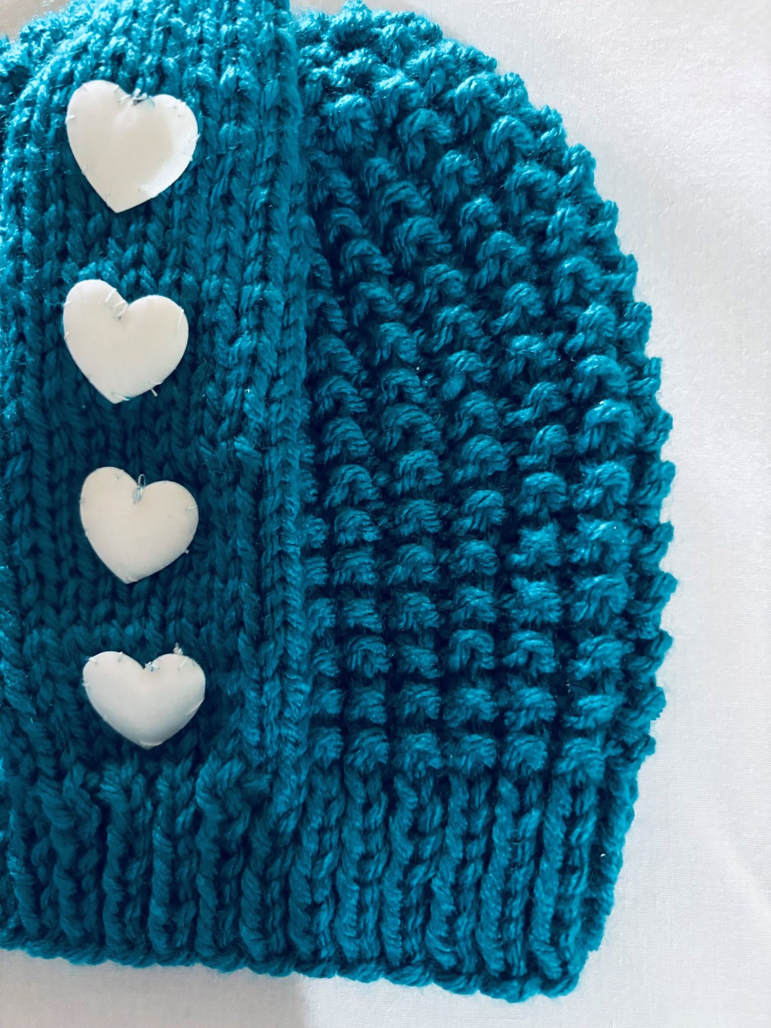 GORRO DE LANA TEJIDO A MANO DISEÑO EXCLUSIVO - 3