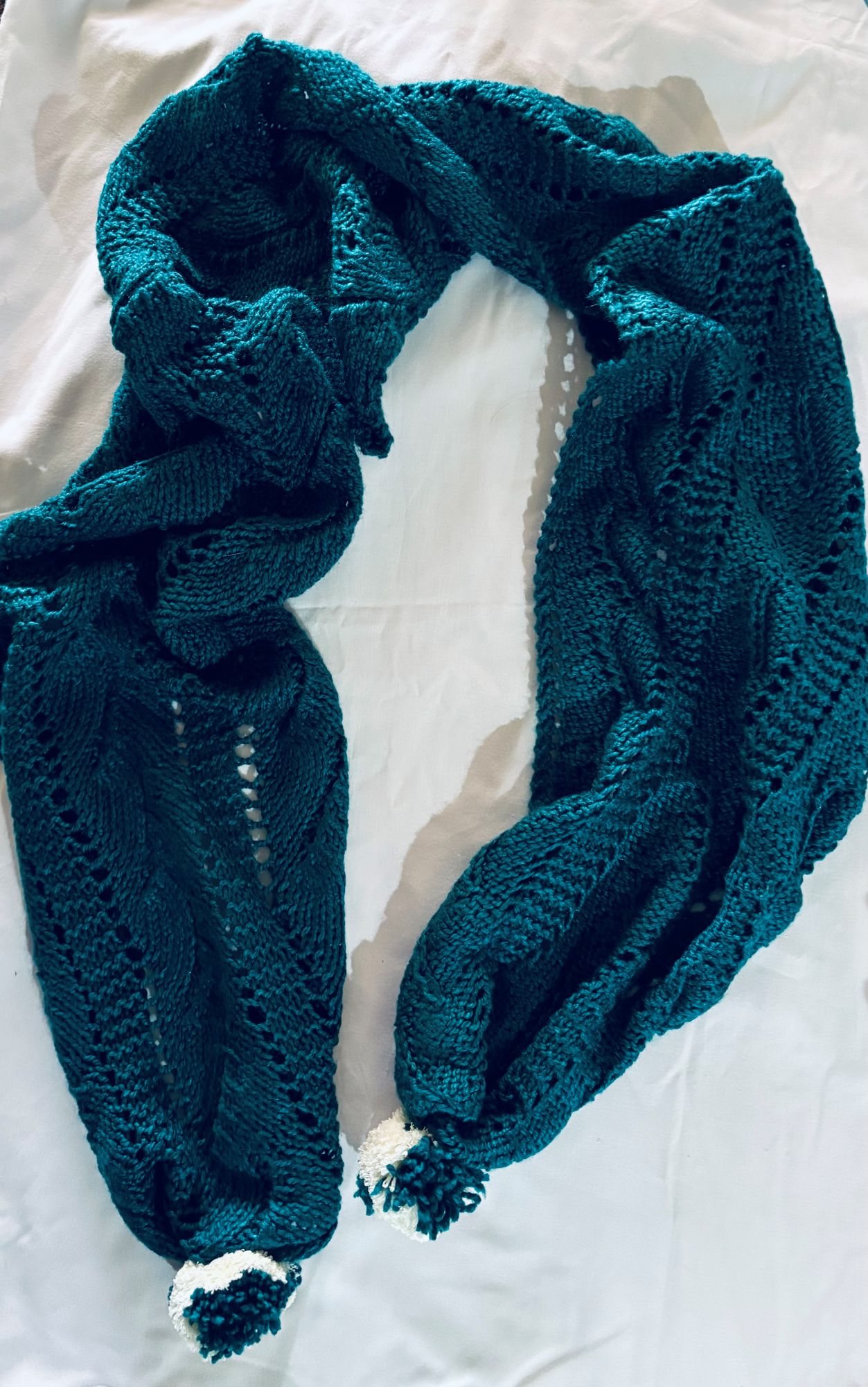 BUFANDA DE LANA HECHA A MANO A DOS AGUJAS DISEÑO EXCLUSIVO - 1