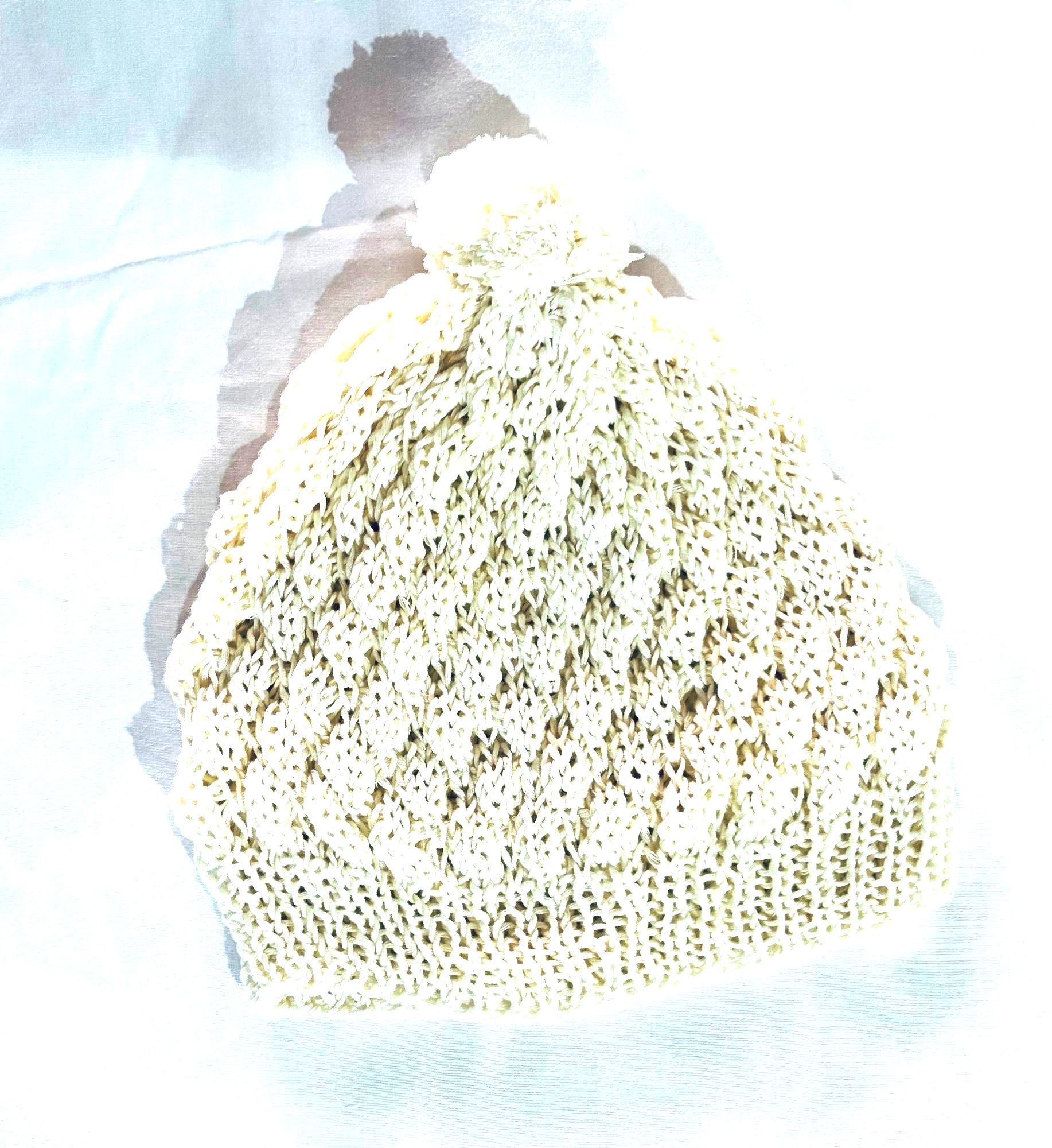 GORRO DE LANA Y SEDA TEJIDO A MANO DISEÑO EXCLUSIVO - 1