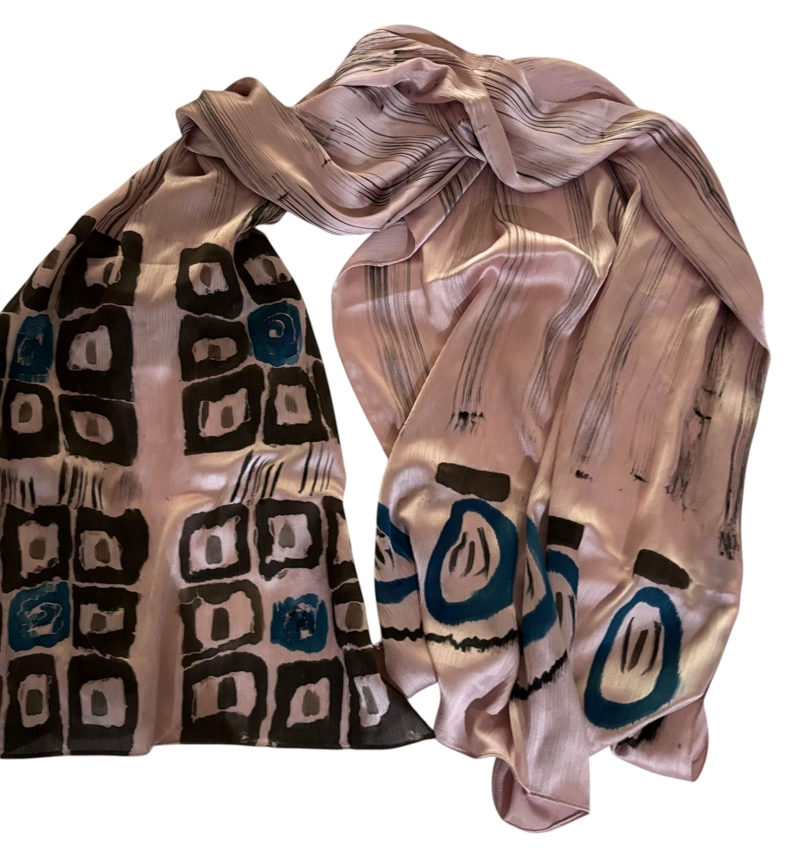 PAÑUELO DE VISCOSA PINTADO A MANO DISEÑO EXCLUSIVO - 1