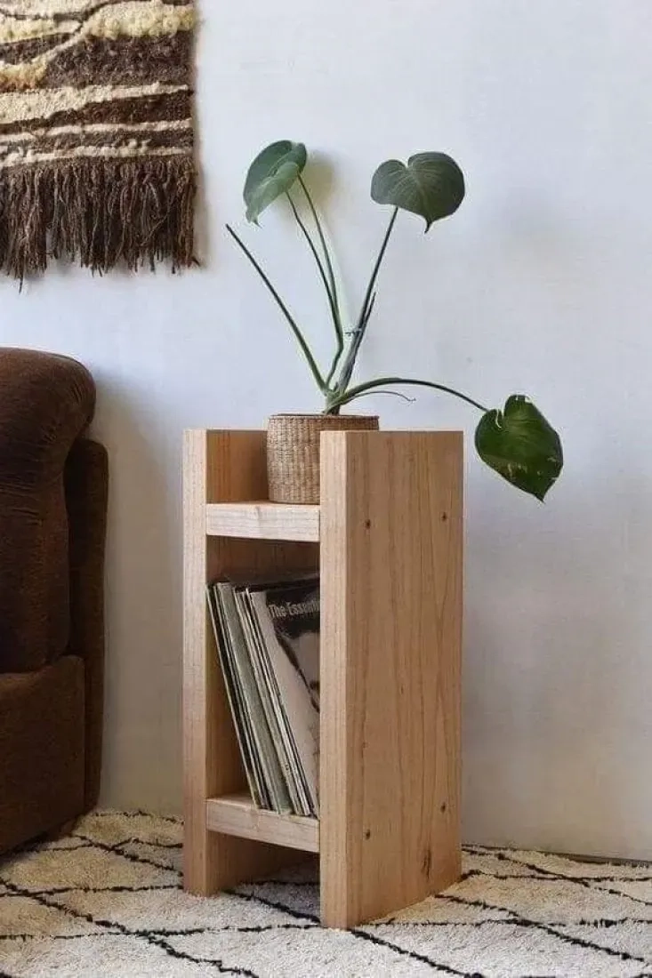 REVISTERO DECORATIVO DE MADERA NATURAL - 2