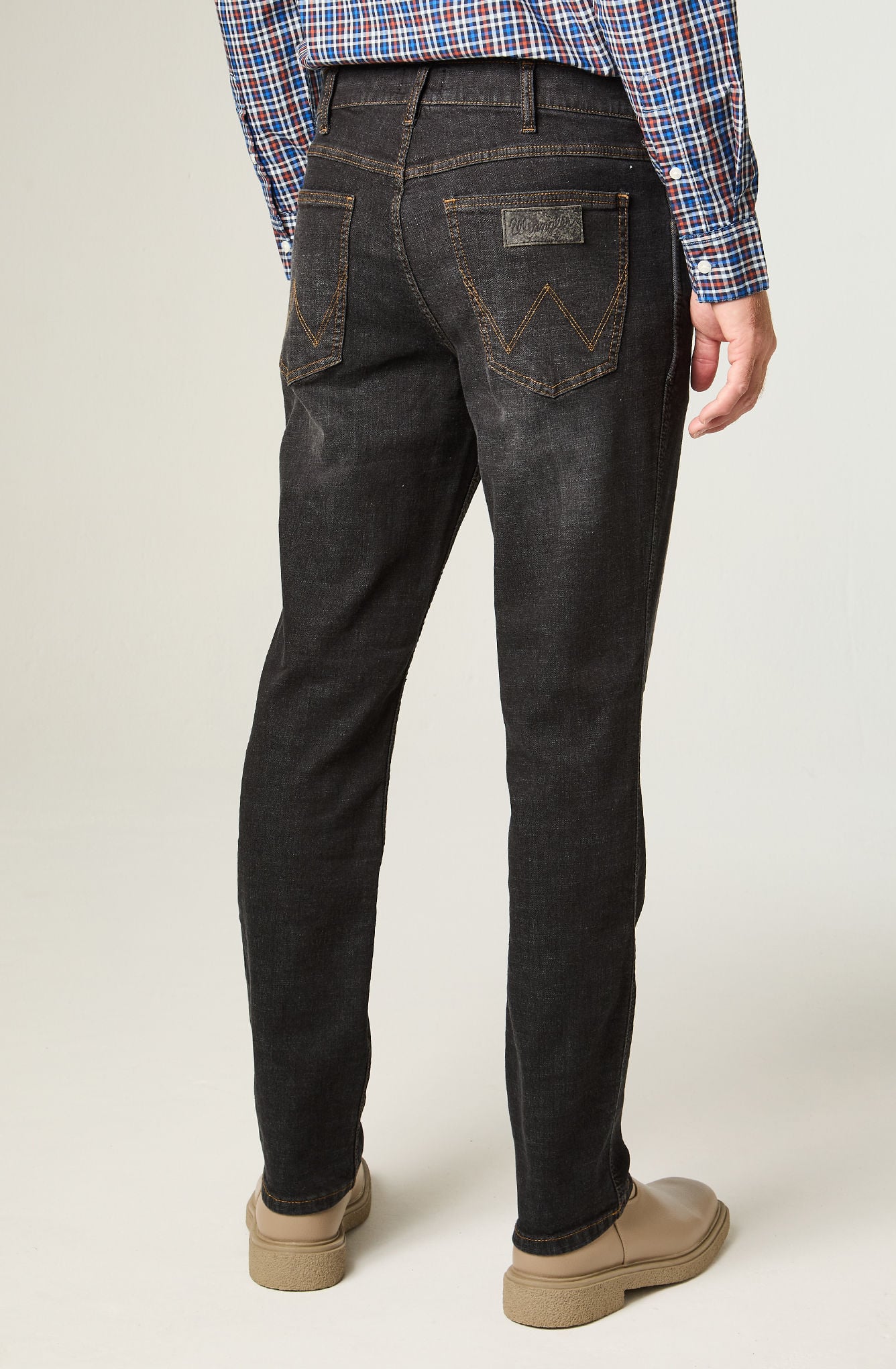 JEANS HOMBRE GREENSBORO STRAIGHT TIRO MEDIO NEGRO - 3