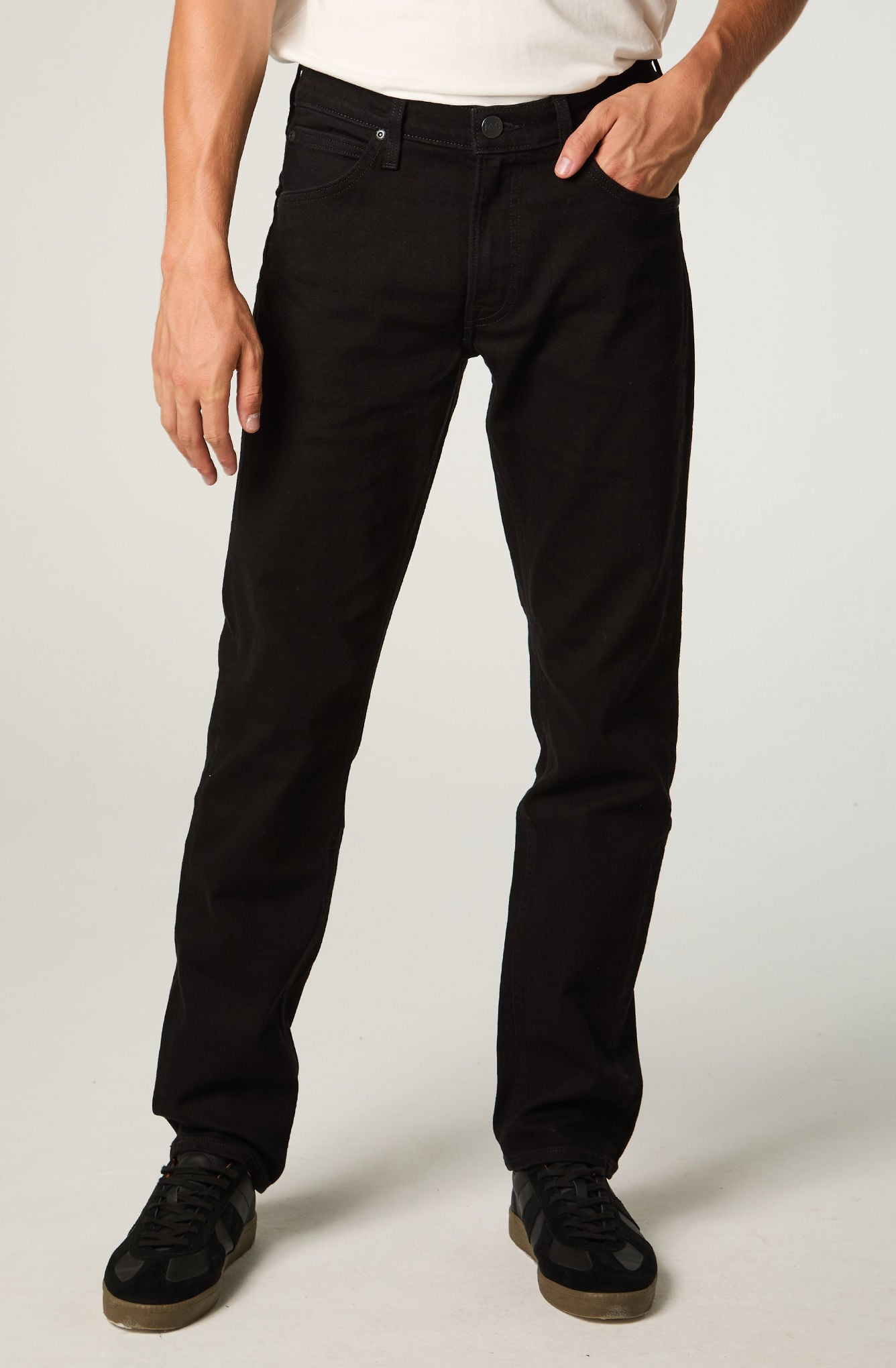 JEANS HOMBRE STRAIGHT TIRO MEDIO NEGRO DAREN - 1