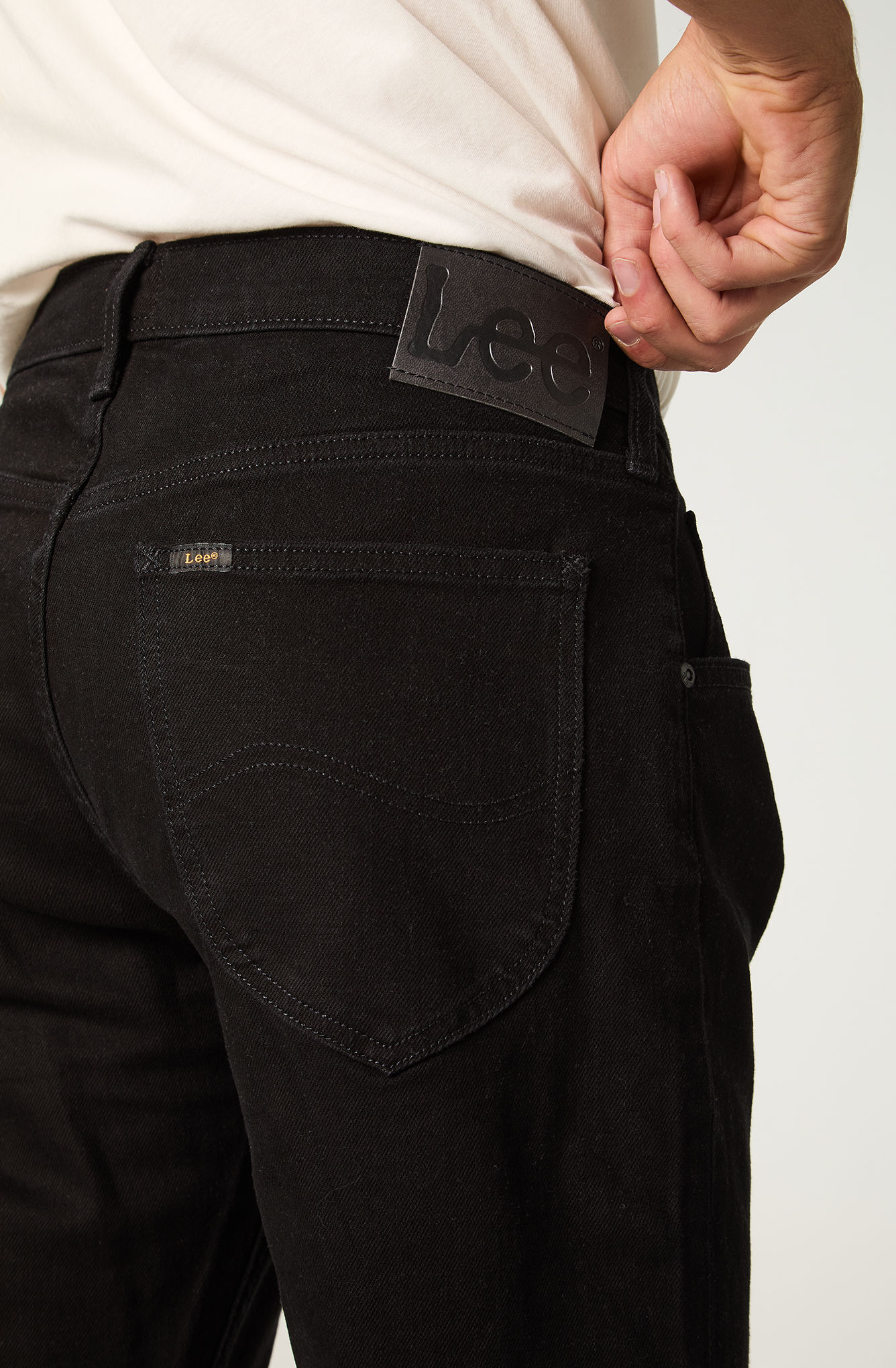 JEANS HOMBRE STRAIGHT TIRO MEDIO NEGRO DAREN - 4
