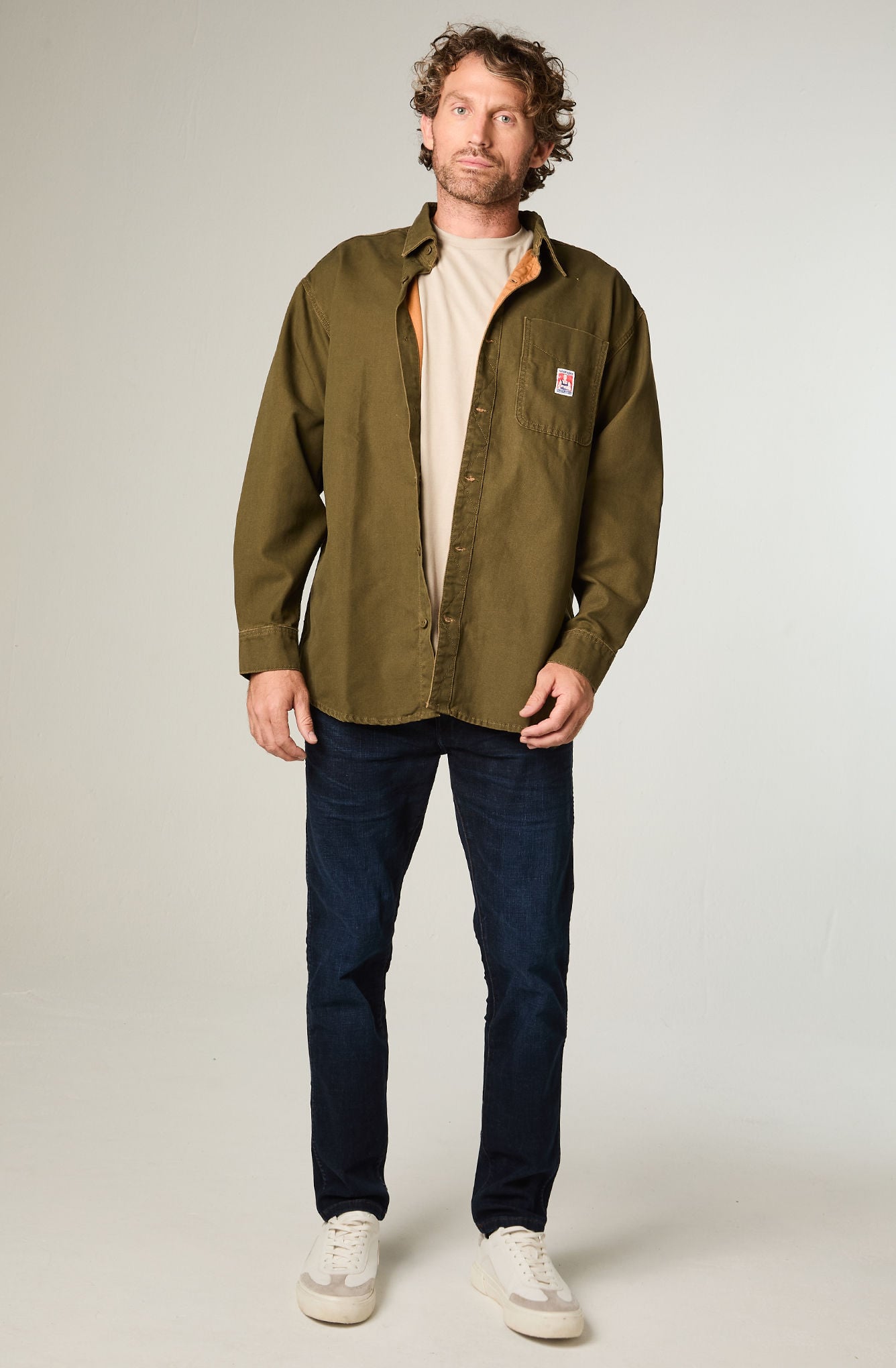 SOBRECAMISA HOMBRE 1 POCKET OVERSIZE FIT CAFE  CLARO - 2