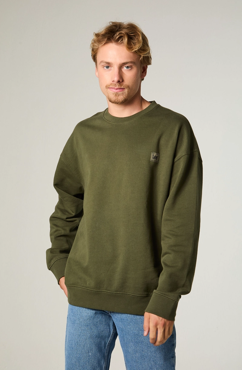 POLERON HOMBRE REGULAR VERDE MILITAR LABEL - 1