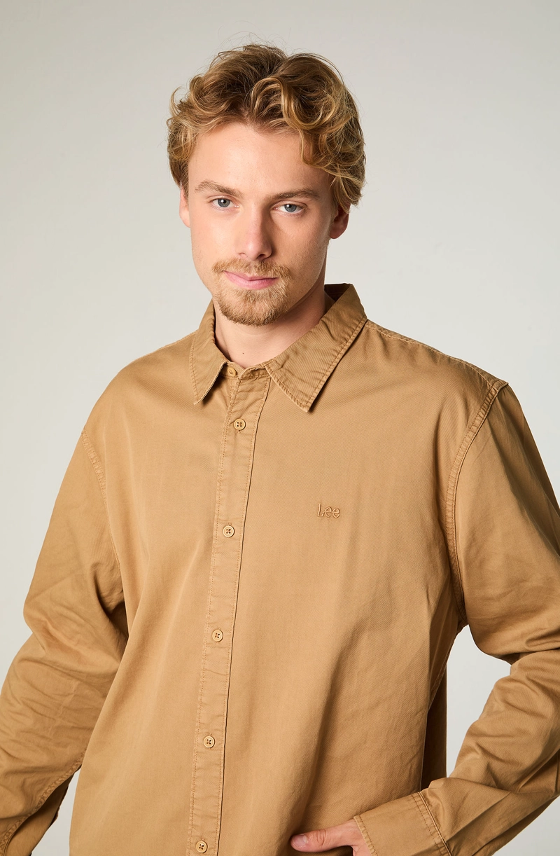 CAMISA  HOMBRE REGULAR KAHKI BORDADO - 3