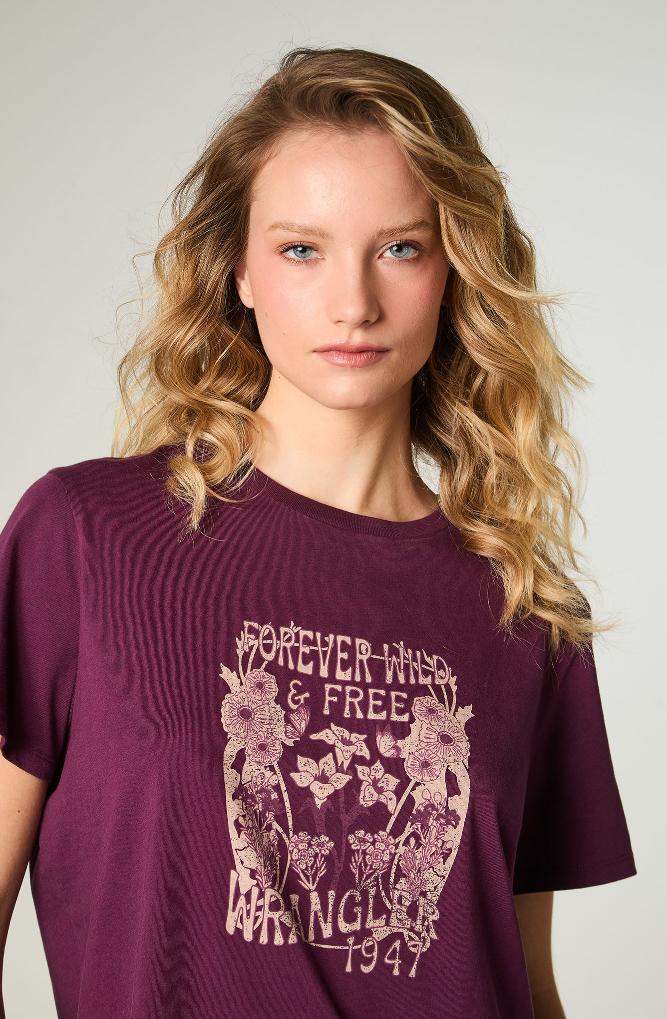 POLERA MUJER GRAPHIC TEE REGULAR FIT VIOLETA - 3