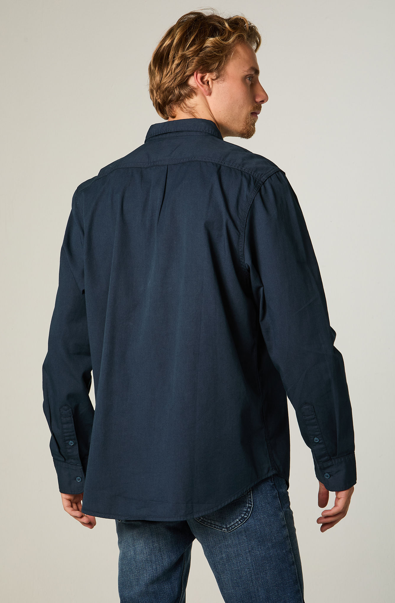 CAMISA  HOMBRE REGULAR AZUL BORDADO - 4