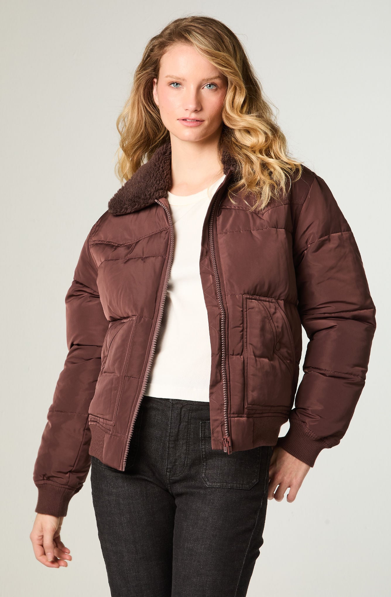 CHAQUETA MUJER WESTERN PUFFER REGULAR FIT CAFE - 1