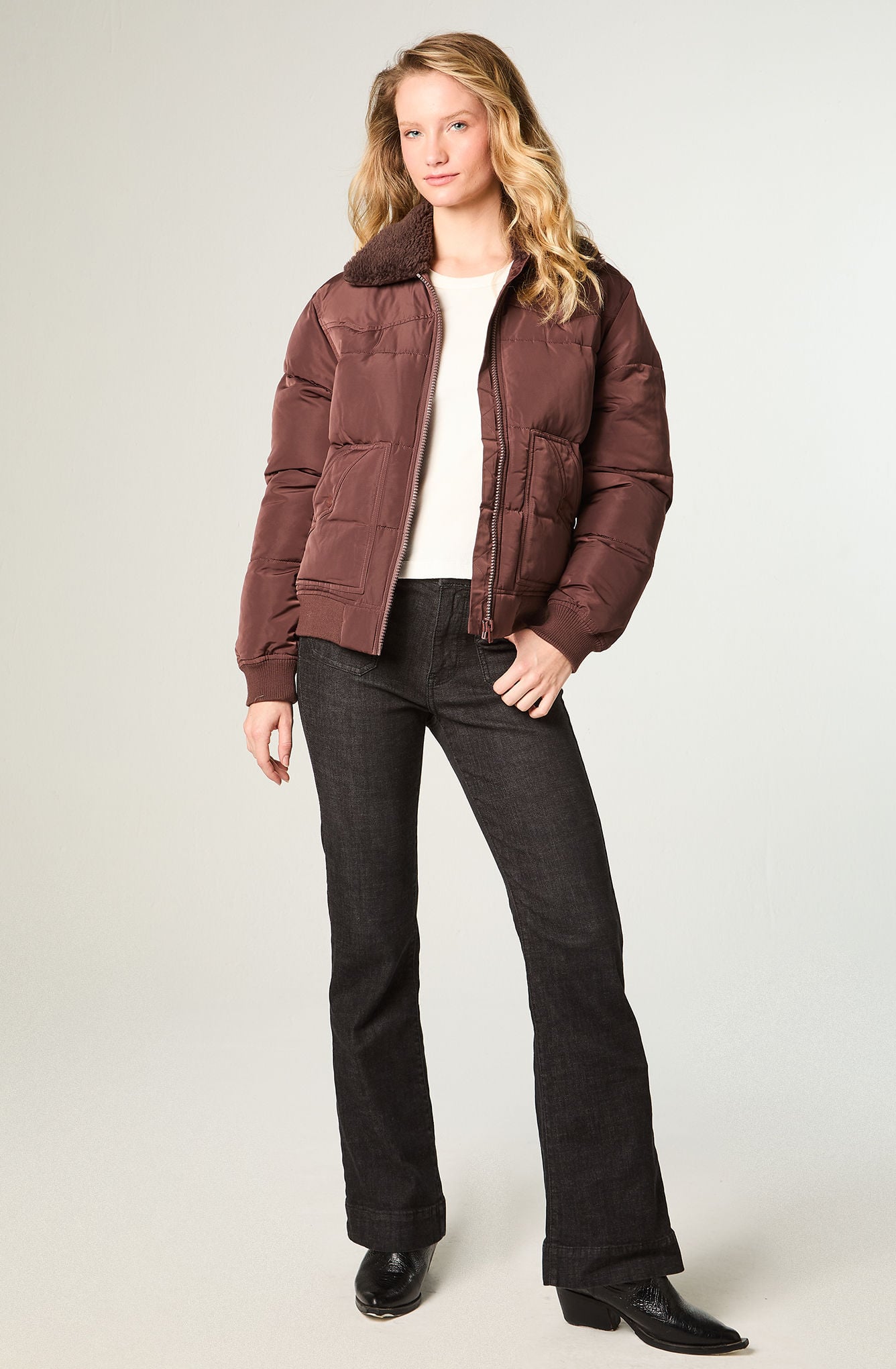 CHAQUETA MUJER WESTERN PUFFER REGULAR FIT CAFE - 2