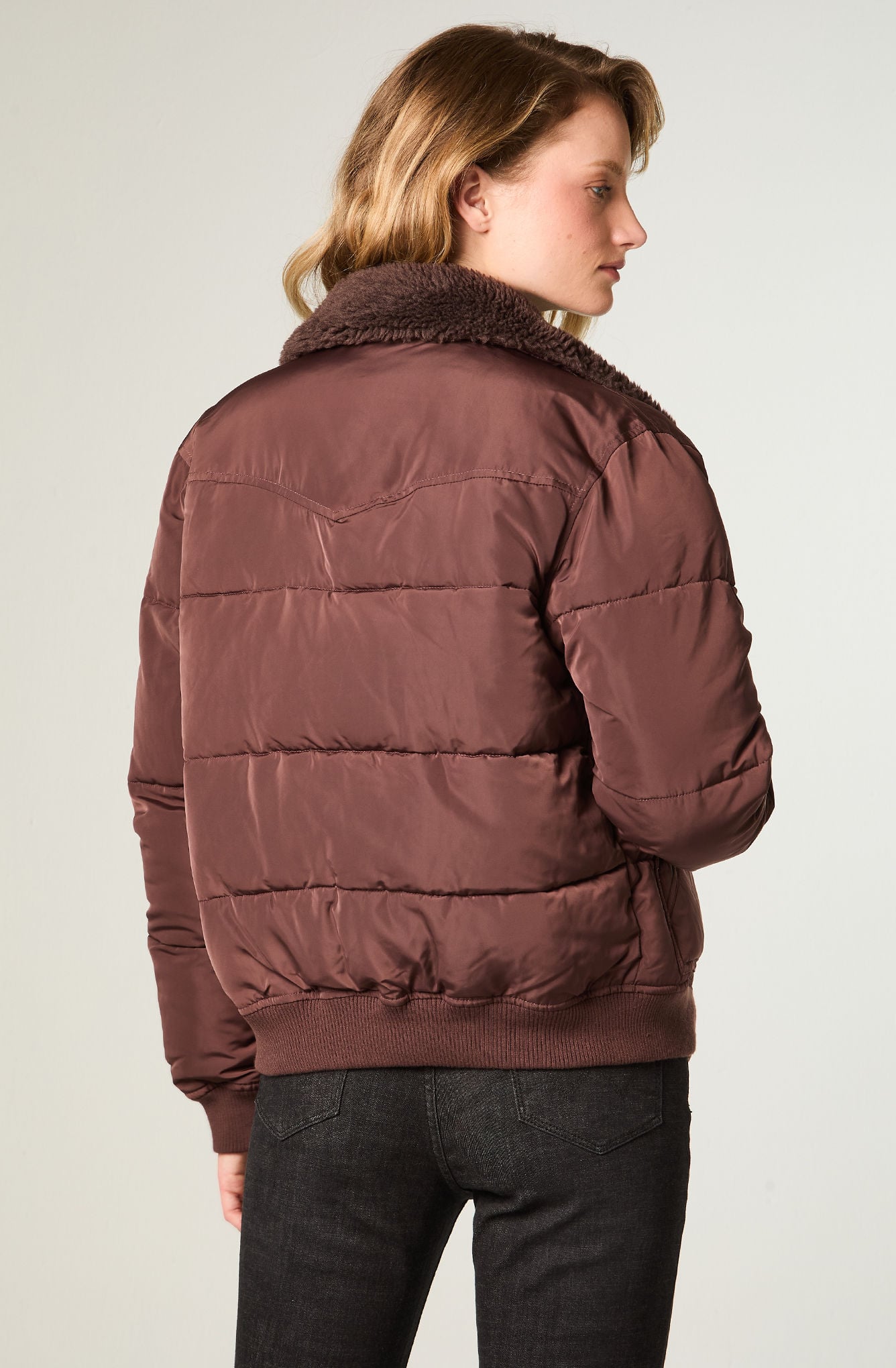 CHAQUETA MUJER WESTERN PUFFER REGULAR FIT CAFE - 4