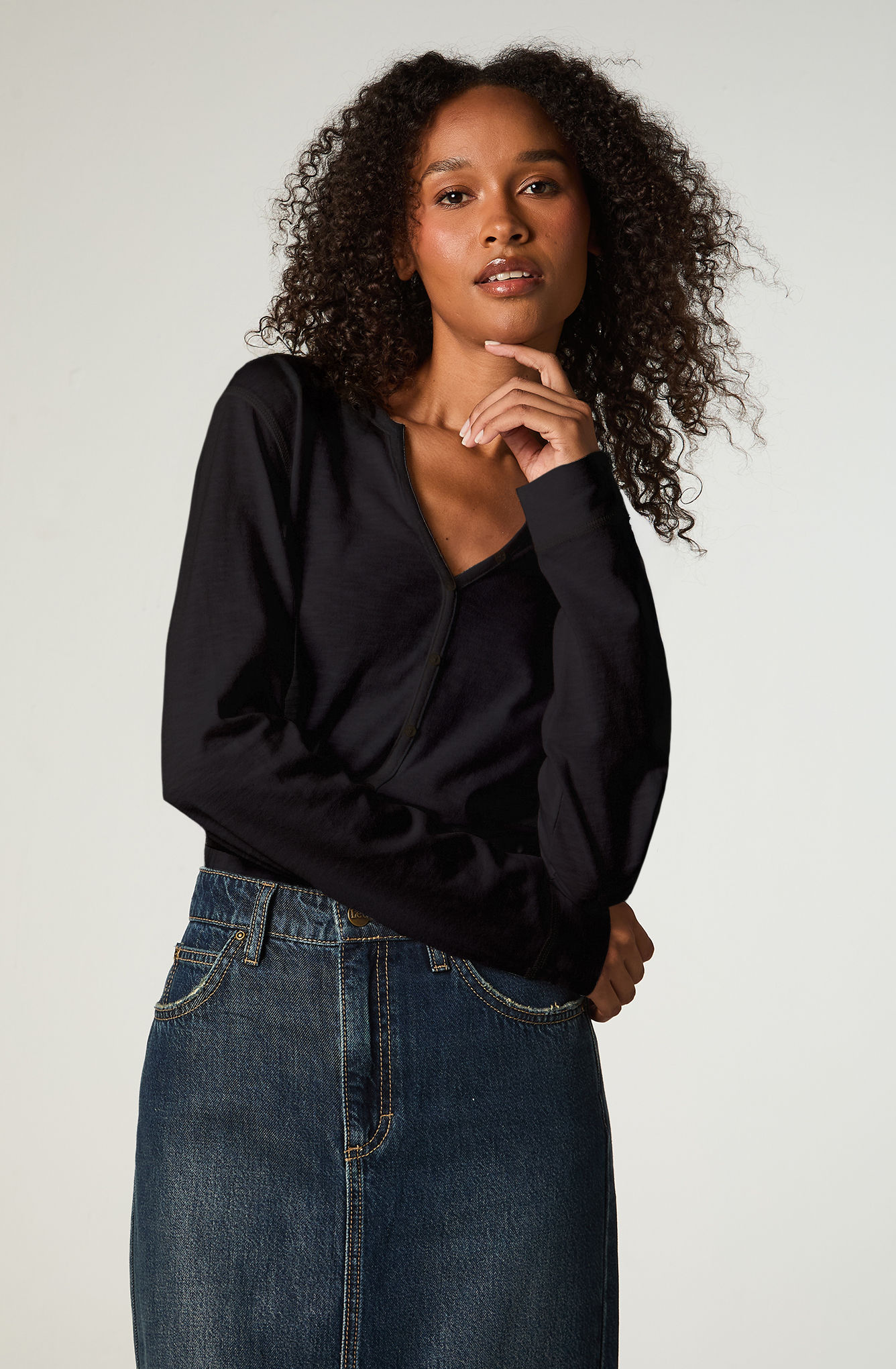 POLERA  MUJER REGULAR NEGRO HENLEY - 1
