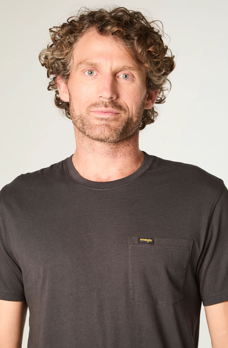 POLERA HOMBRE SS POCKET TEE REGULAR FIT NEGRO - 3