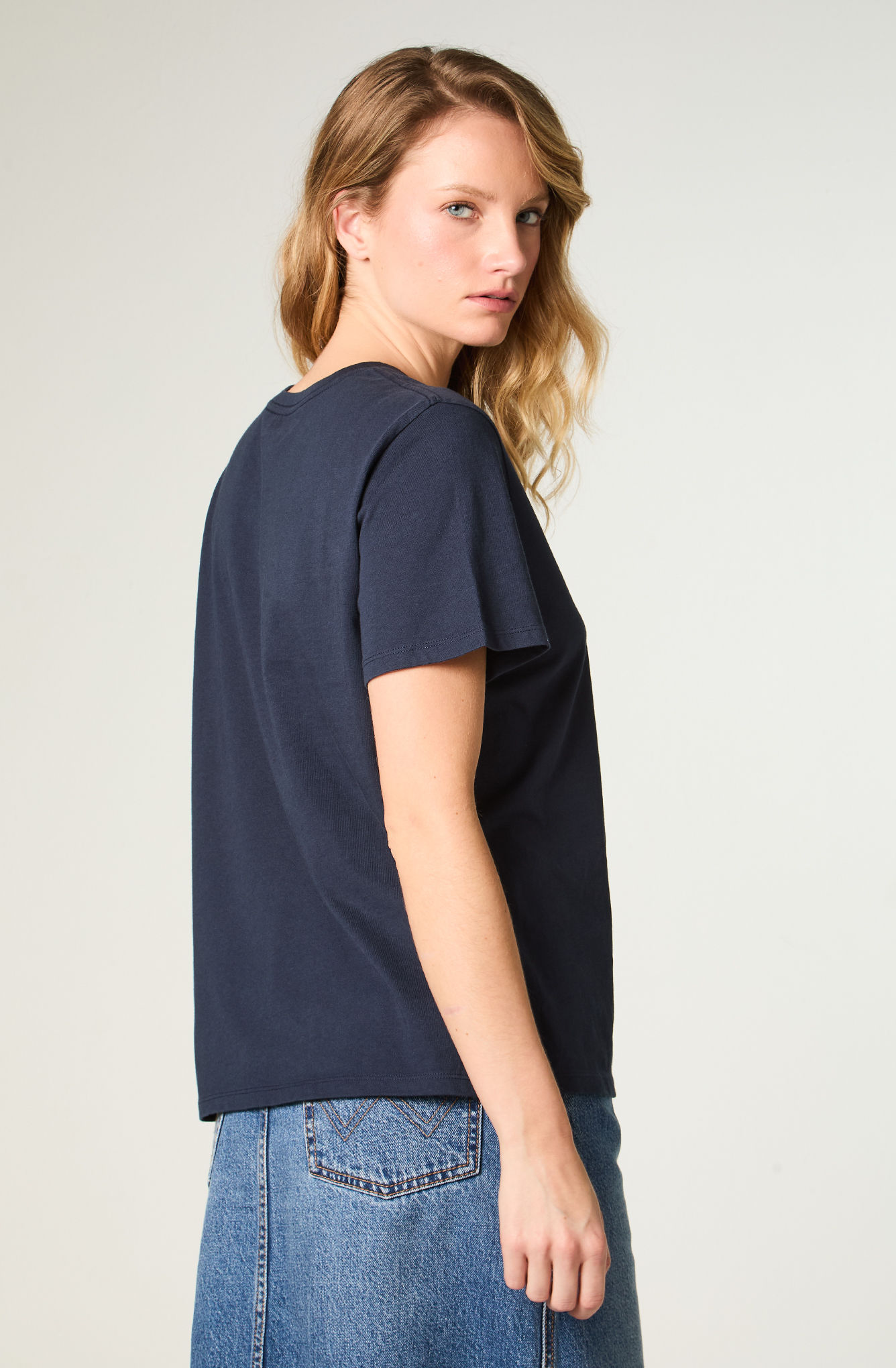 POLERA MUJER RINGER TEE REGULAR FIT AZUL - 4