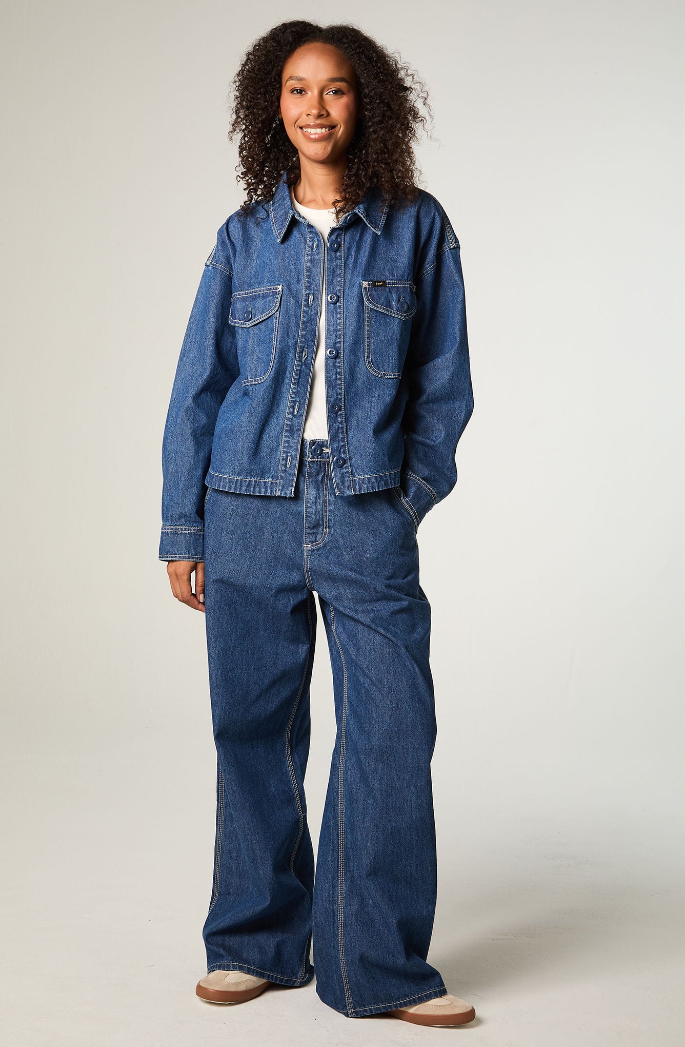 CHAQUETA MUJER CROP AZUL UTILITY - 2