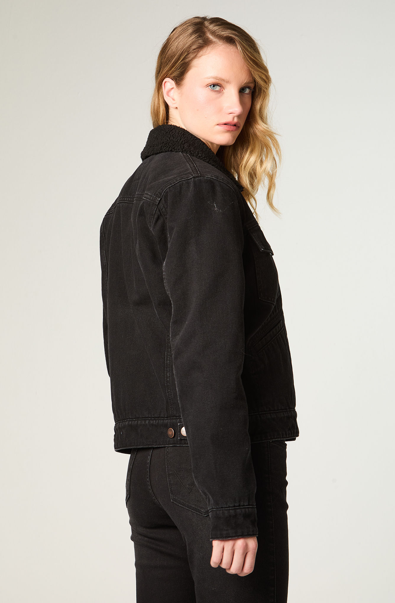 CHAQUETA MUJER HERITAGE SHERPA HERITAGE FIT NEGRO - 4