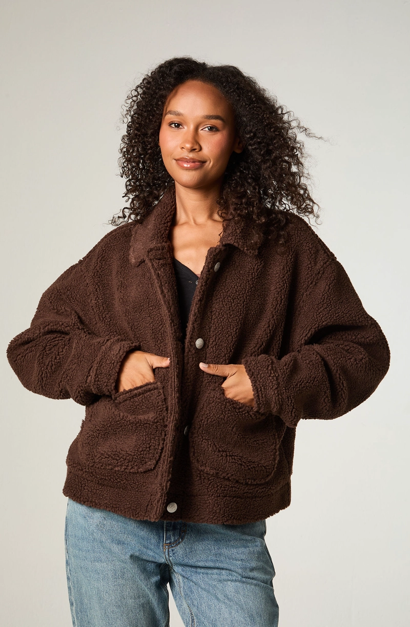 CHAQUETA MUJER CROP CHOCOLATE SHERPA - 1