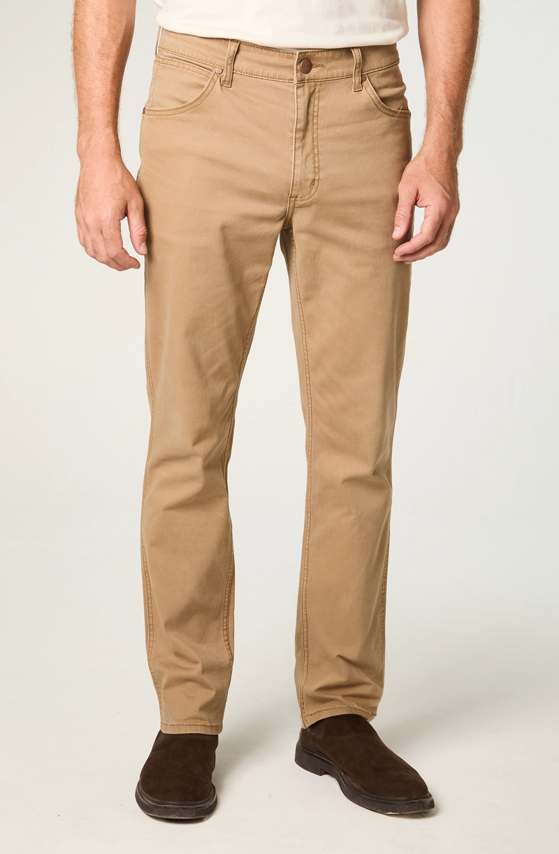 PANTALON HOMBRE GREENSBORO TWILL STRAIGHT TIRO MEDIO CAMEL - 1