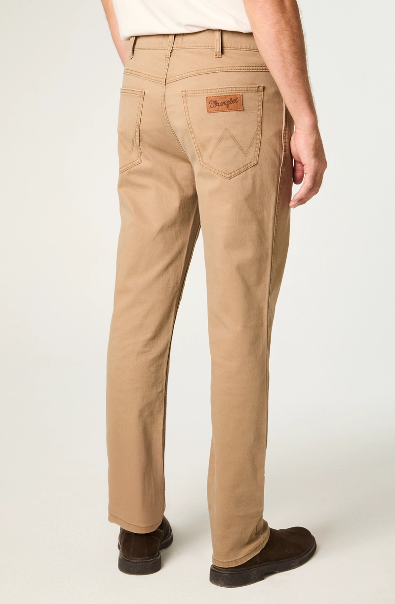 PANTALON HOMBRE GREENSBORO TWILL STRAIGHT TIRO MEDIO CAMEL - 3