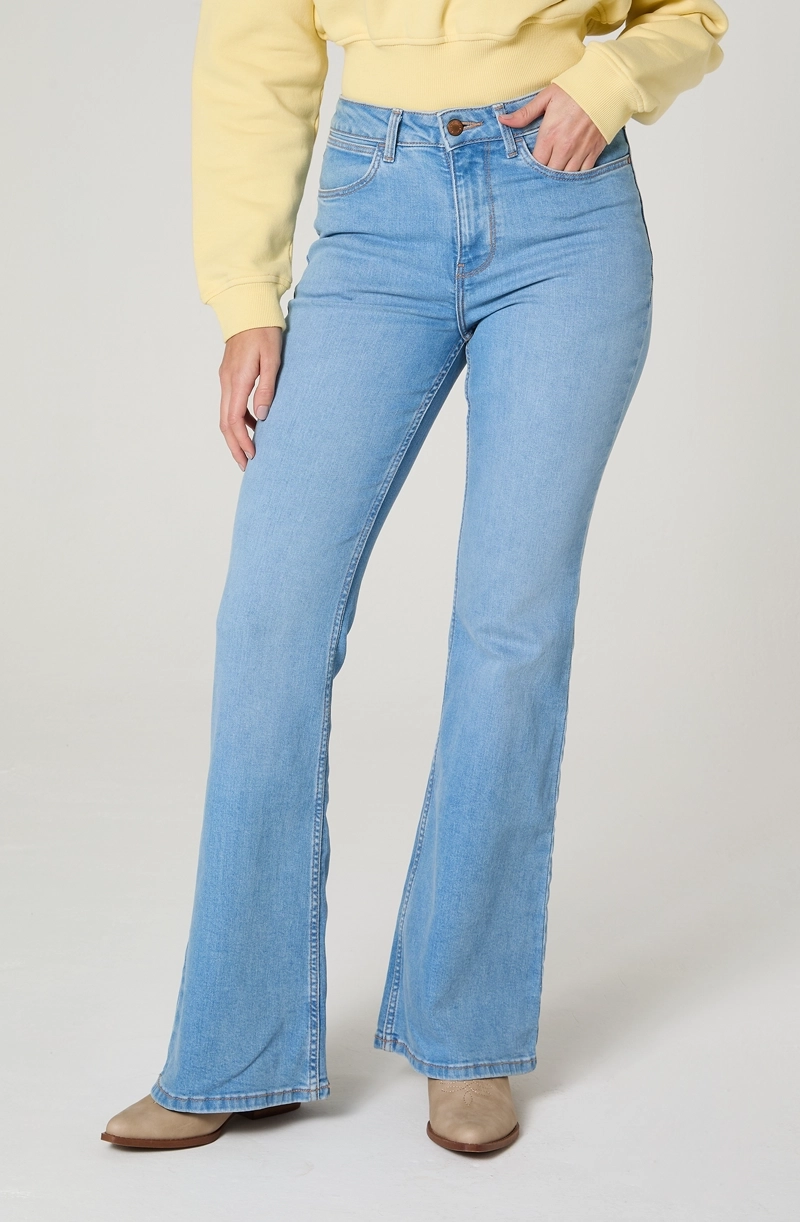 JEANS WRANGLER MUJER FIERCE FLARE LIGHT BLUE - 2