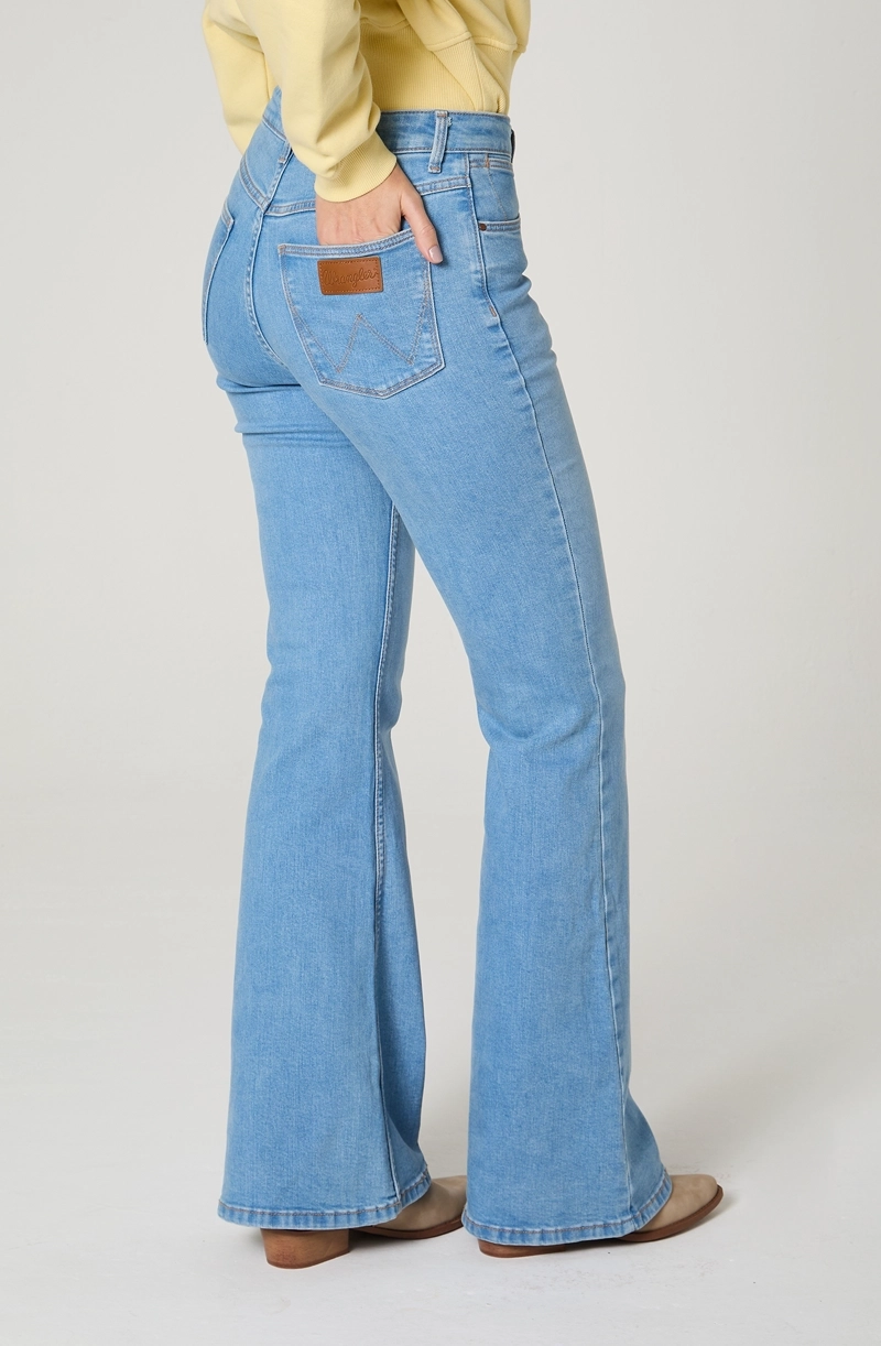 JEANS WRANGLER MUJER FIERCE FLARE LIGHT BLUE - 3