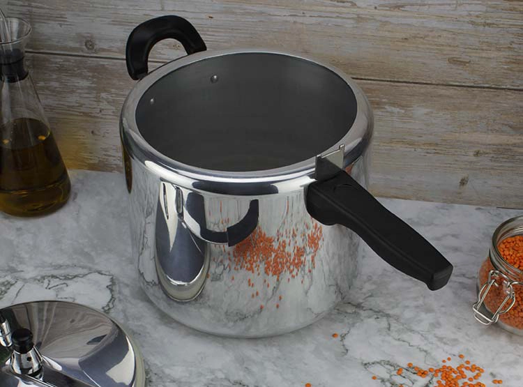 OLLA A PRESIÓN MARMICOC EXPRESS MATIC 8 L - 8
