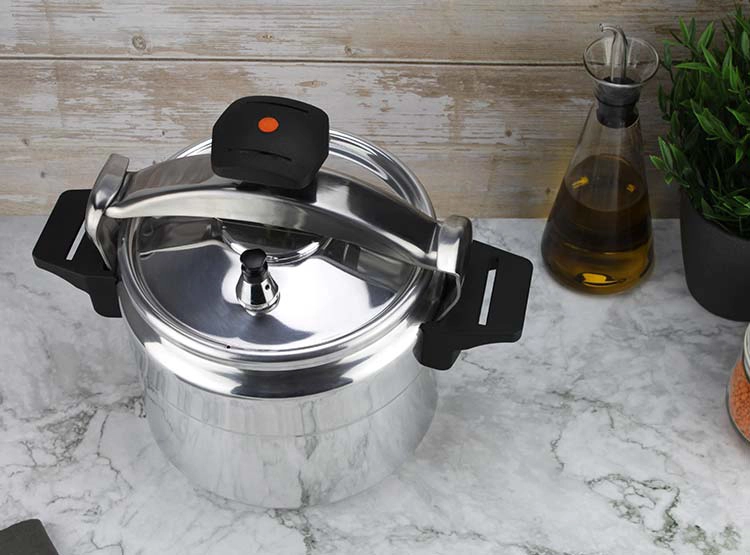 OLLA A PRESIÓN MARMICOC ALUMAX 6 L - 5