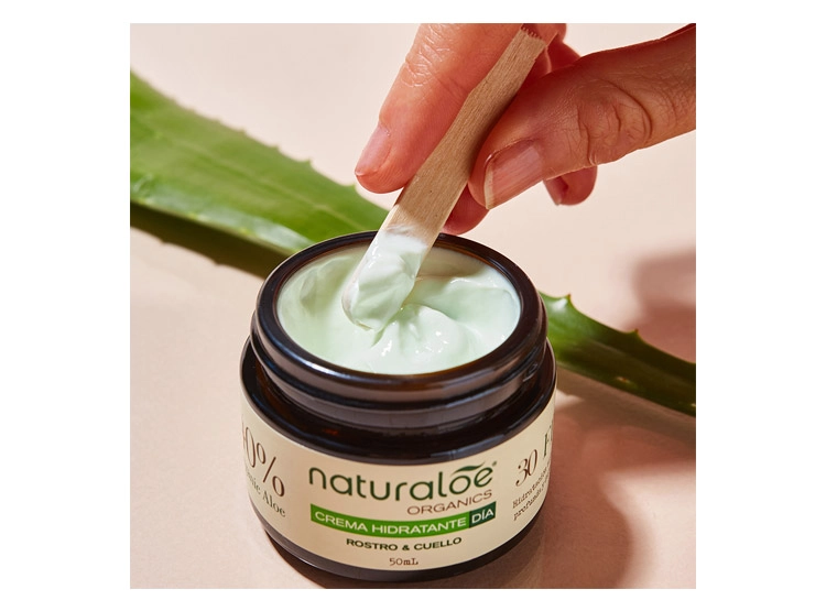 CREMA FACIAL NATURALOE HIDRATANTE DÍA SPF 30 50 ML - 3