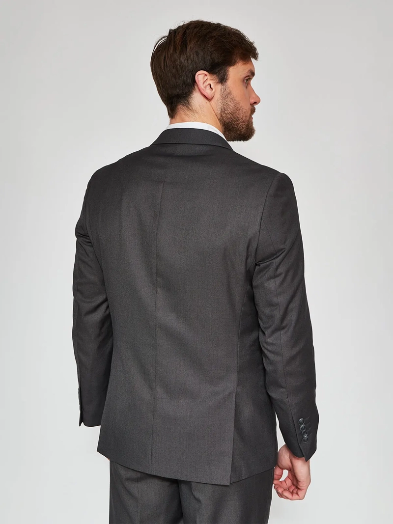 TRAJE HOMBRE KENNETH STEVENS BÁSICO - 2