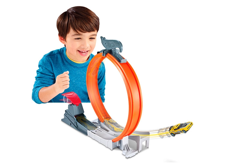 PISTA DE JUGUETE HOT WHEELS ACTION CLASICO ACROBACIAS / MODELO ALEATORIO - 5