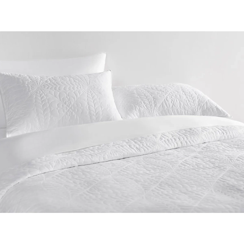 CUBRECAMA RIPLEY HOME FLORAL 1.5 PLAZAS BLANCO - 3