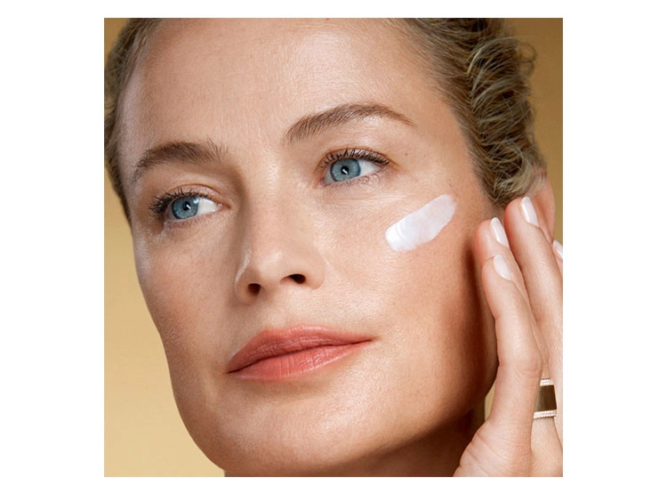 CREMA ESTÉE LAUDER GEL ANTIEDAD RENUTRIV ULTIMATE LIFT YOUTH CREME RICH - 2