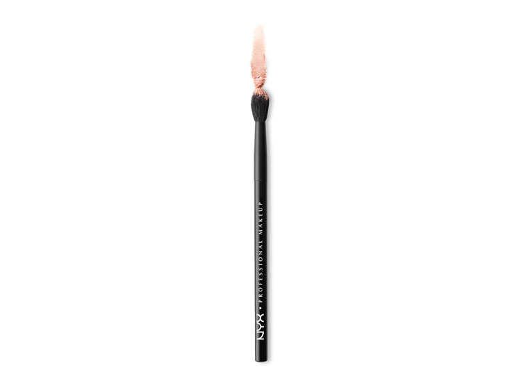 BROCHA NYX POLVOS PRO BRUSH CREASE - 3