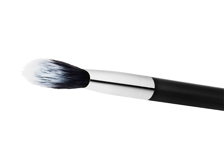 BROCHA DE ROSTRO M∙A∙C 159S DUO FIBRE BLUSH - 2