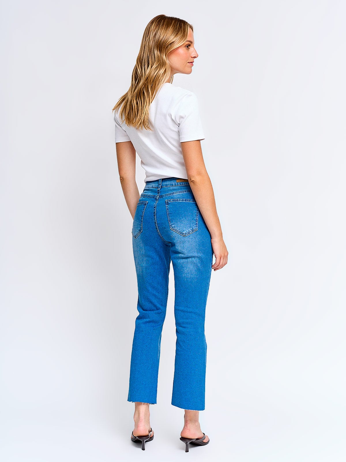 JEANS MUJER INDEX ALGODÓN FLARE TIRO MEDIO - 4