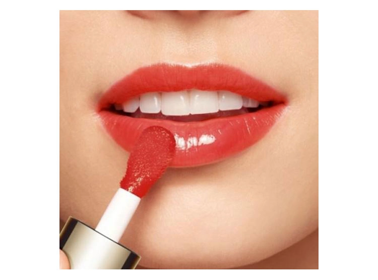 BÁLSAMO LABIAL CLARINS LIP COMFORT OIL 5 STRAWBERRY 12 ML - 2