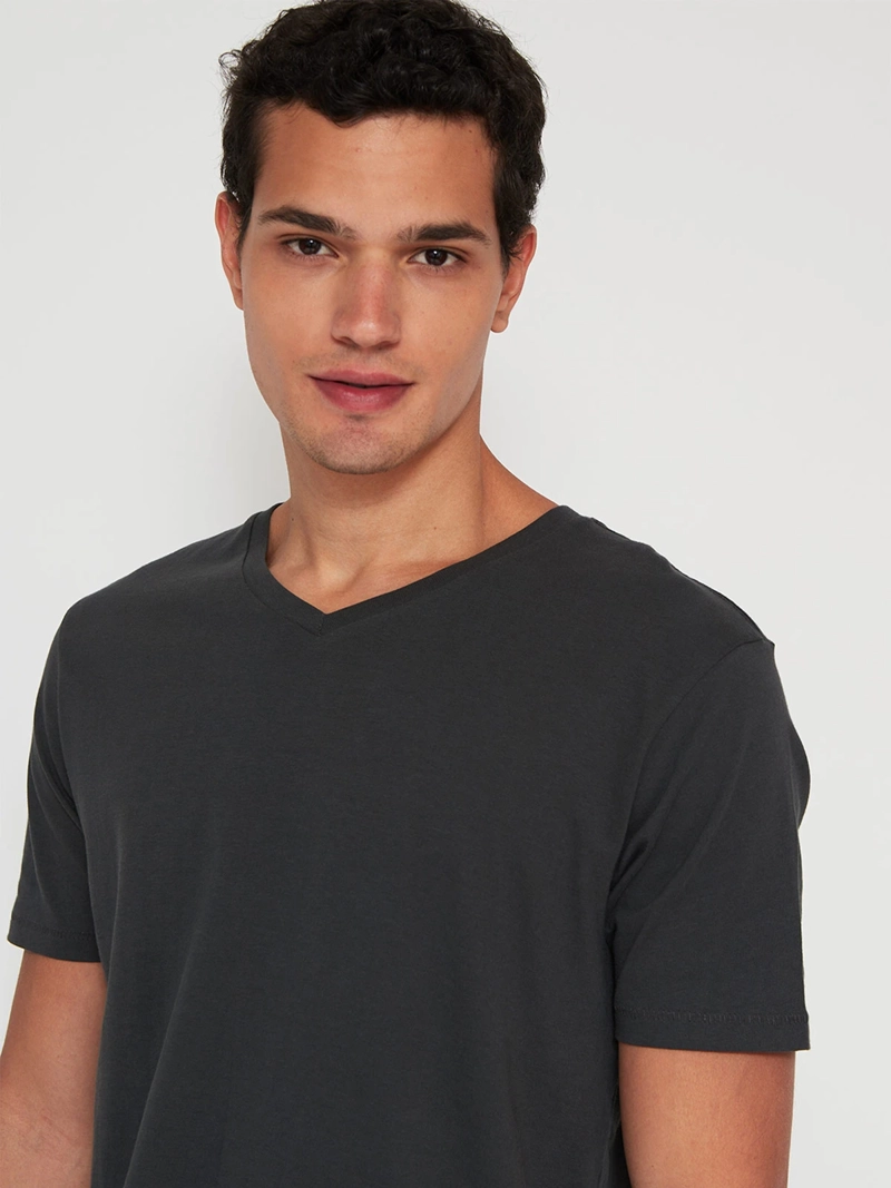 POLERA HOMBRE MARQUIS ALGODÓN CUELLO EN V - 3