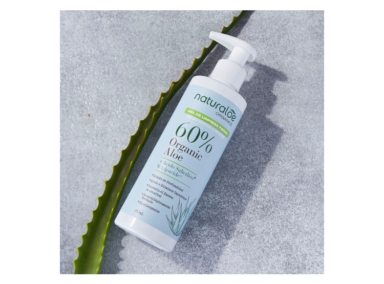LIMPIADOR FACIAL NATURALOE GEL PIEL PIXTA A GRASA 250 ML - 3