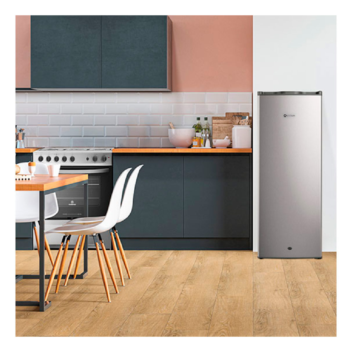 CONGELADOR VERTICAL MADEMSA M-265V 168L GRIS - 7