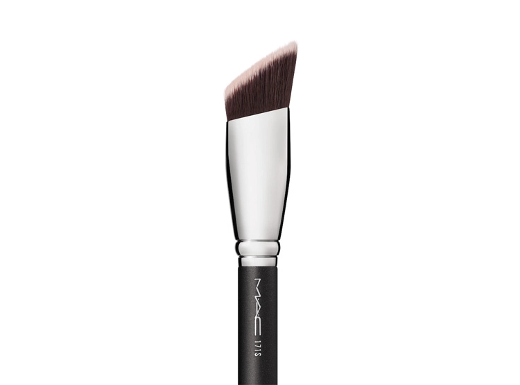 BROCHA DE MAQUILLAJE MAC 171S WEDGE FOUNDATION BRUSH - 2