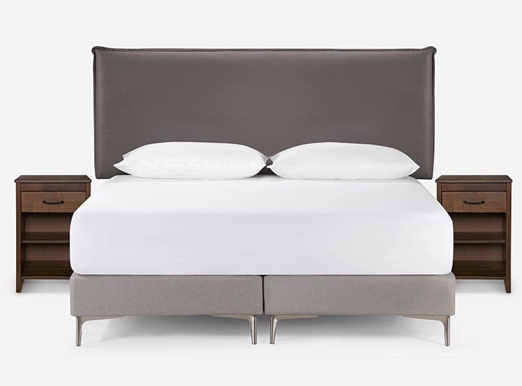 SET DE MUEBLES ROSEN RESPALDO MAURICE 2 PLAZAS MADERA CHOCOLATE + VELADORES - 6