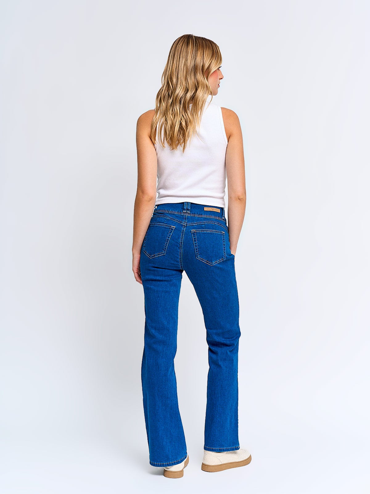 JEANS MUJER INDEX ALGODÓN FLARE PUSH UP TIRO ALTO - 4