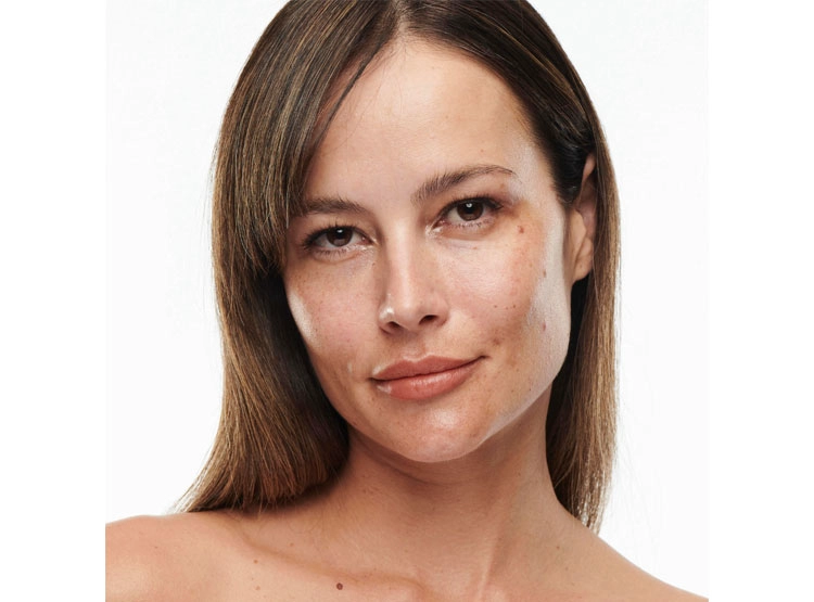 BASE DE MAQUILLAJE MAC STUDIO RADIANCE SERUM POWERED FOUNDATION 30 ML - 2